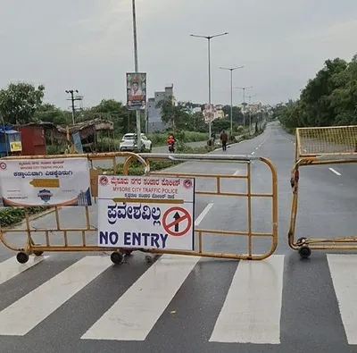 mysore ring road  ಬಾವಿ ಪತ್ತೆ    ವಾಹನಗಳ ಸಂಚಾರಕ್ಕೆ ನಿರ್ಬಂಧ   